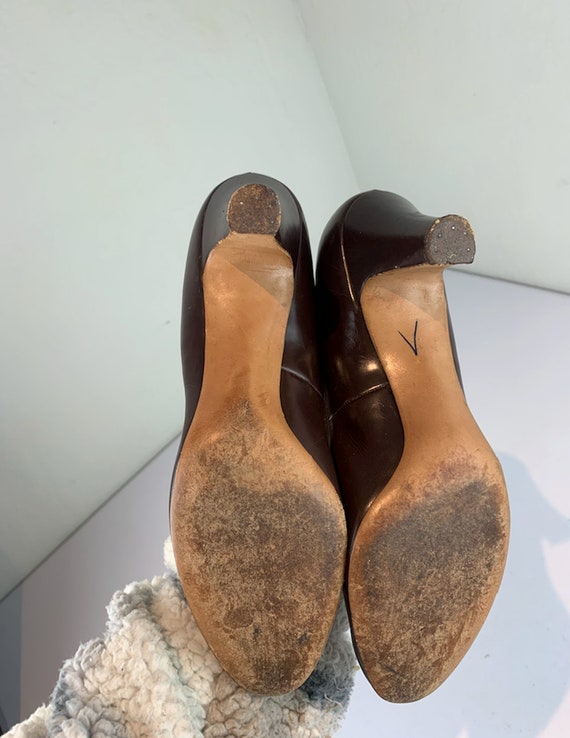 The Walk of a Siren Vintage 1950s Delman Brown Leather Classic
