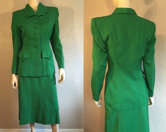 Su guerra de moda - Vintage 1940s WW2 Rothmoor traje de gabardina de lana verde esmeralda -