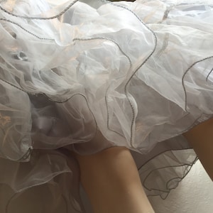 Soft Gray Skies - Vintage 1950s 1960s Soft Dove Gray Grey Nylon Tulle Netting Crinoline Petticoat - S/M