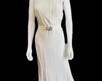 Iconic Joan Crawford - Vintage 1930s Ivory Silk Crepe Dress w/Black Velvet Ribbon Detail - 2/4