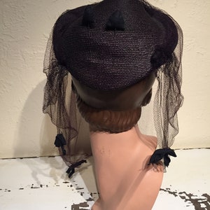 She Was an English Violet Vintage 1940s Dark Plum Purple Straw Slant Caplet Hat w/Matching Veil image 6