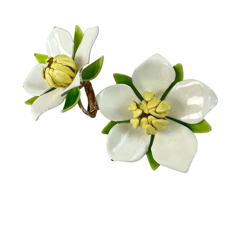 Southern Styles Vintage 1960s Sarah Coventry White Enamel Magnolia Floral Clip On Earrings image 3