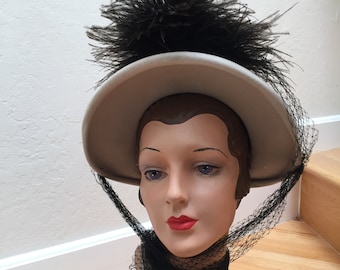 Her Cavalier Ways - Vintage 1940s Light Taupe Beige Felt Bonnet Hat w/Black Feathers Netted Ties