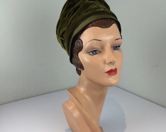 Florence By Day - Vintage 1950s 1960s Fern Olive Green Rayon Velvet Turban Hat