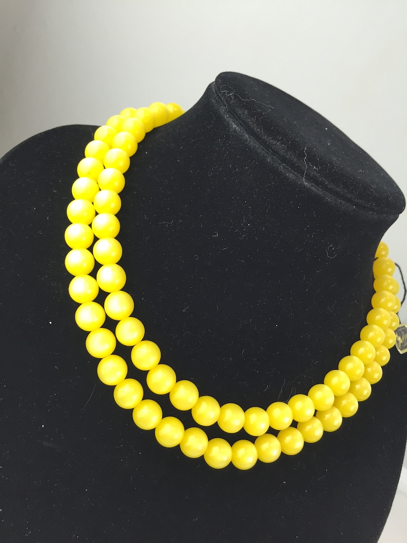 Moon Beam Moments Vintage 1950s NOS Coro Yellow Moonglow Lucite Beads Necklace & Earring Set image 4