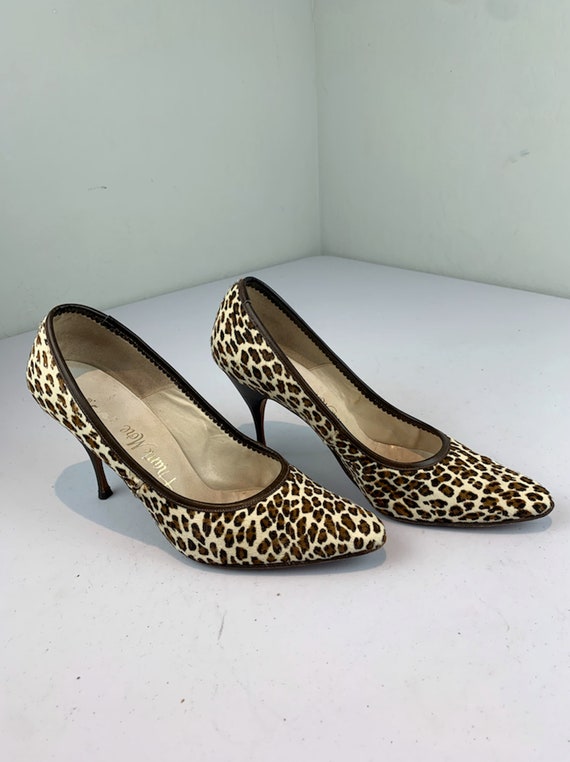 Kitten Time Vintage 1950s Leopard Print Pony Hair Stiletto Heels Shoes Pumps 6 1 2M