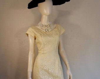 Lets Make It Legal - Vintage 1950s Emma Domb Lightest Lemony Cream Lace Wiggle Dress - 4/6