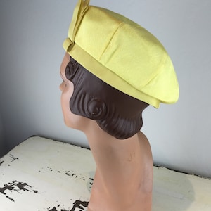 Telephone Belle Vintage 1960s Canary Yellow Rayon Beret Hat image 6