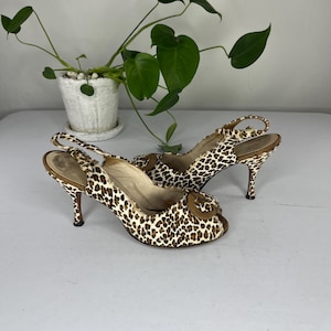 Grrrrrr to Meow - Vintage 1950s 1960s Leopard Print Leather Slingback Heels Sandals - 8.5M