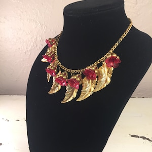 A Problem at Sea - Vintage 1930s Festoon Gold Leaf & Fuchsia Celluloid Necklace
