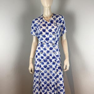 Afternoon Gossips - Vintage 1940s 1950s Niebiesko-biała sukienka dzienna z kwiatowym wzorem - 6/8