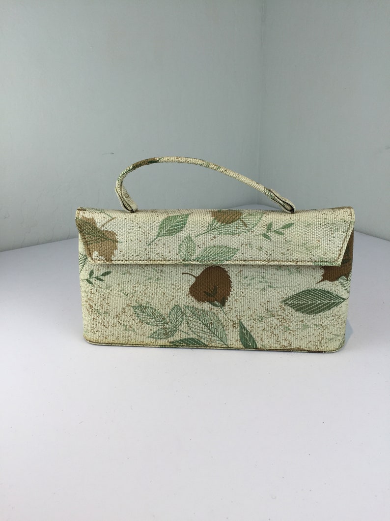 The Changing of the Seasons Vintage 1950s 1960s Pistachio Green & Gold Print Texture Vinyl Long Handbag Purse image 3