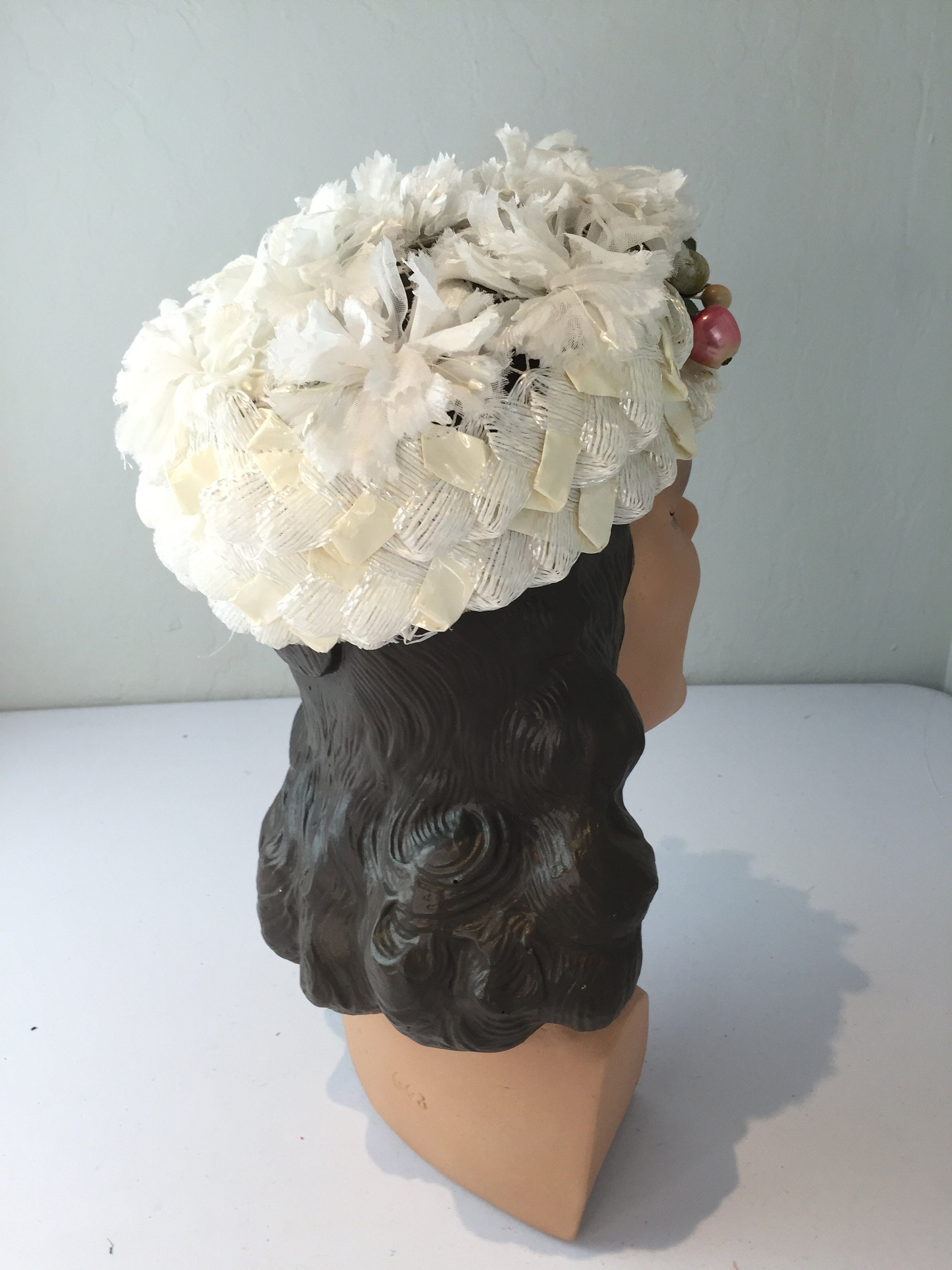 Vintage Ivory Textured Pillbox Hat 1960s Sculptural Mod Cocktail Hat Pillbox Hat 1960s - Etsy main image 4