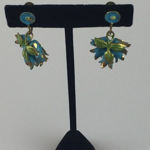 The Wings of a Dove Vintage 1890s 1900s Edwardian Blue & Green BlueBells Painted on Brass Screw Back Earrings Rare image 3