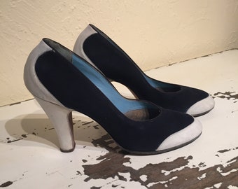What a Charming Spectator She Was - Vintage 1940s Navy & White Spectator Leather Heels Shoes - 7