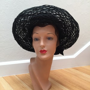 Moscow Moments - Vintage 1950s 1960s Schiaparelli Black Vinyl & Straw Woven Breton Hat w/Box