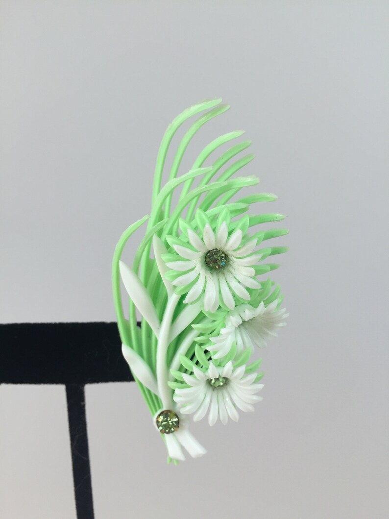 A Smart Bouquet Vintage 1950s 1960s NOS Bright Green & White Soft Plastic Floral Climber Clip On Earrings image 6