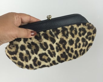 Hunting in the Jungle - Vintage 1950s 1960s Faux Leopard Small Clutch Purse Handbag