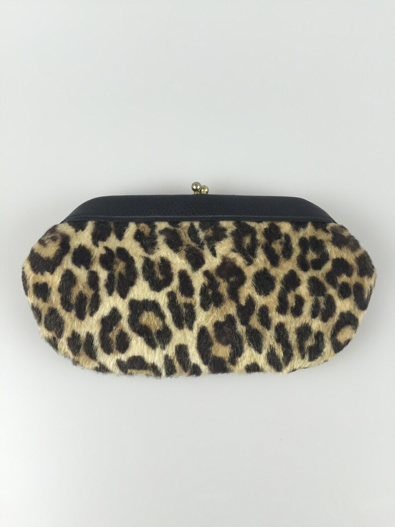 Hunting in the Jungle Vintage 1950s 1960s Faux Leopard Small Clutch Purse Handbag image 3