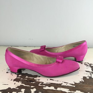 Only the Very Best - Vintage 1960s Saks Fifth Ave Fuchsia Faille & Satin Shoes Heels - 8 1/2M