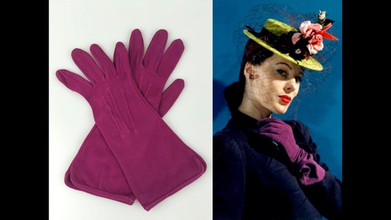 Momentarily Magenta - Vintage 1940s 1950s Magenta