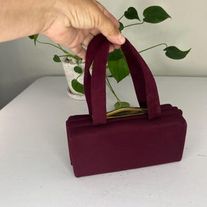 Boxed Up Passions - Vintage 1940er 1950er Ingber Burgund Stoff Box Handtasche