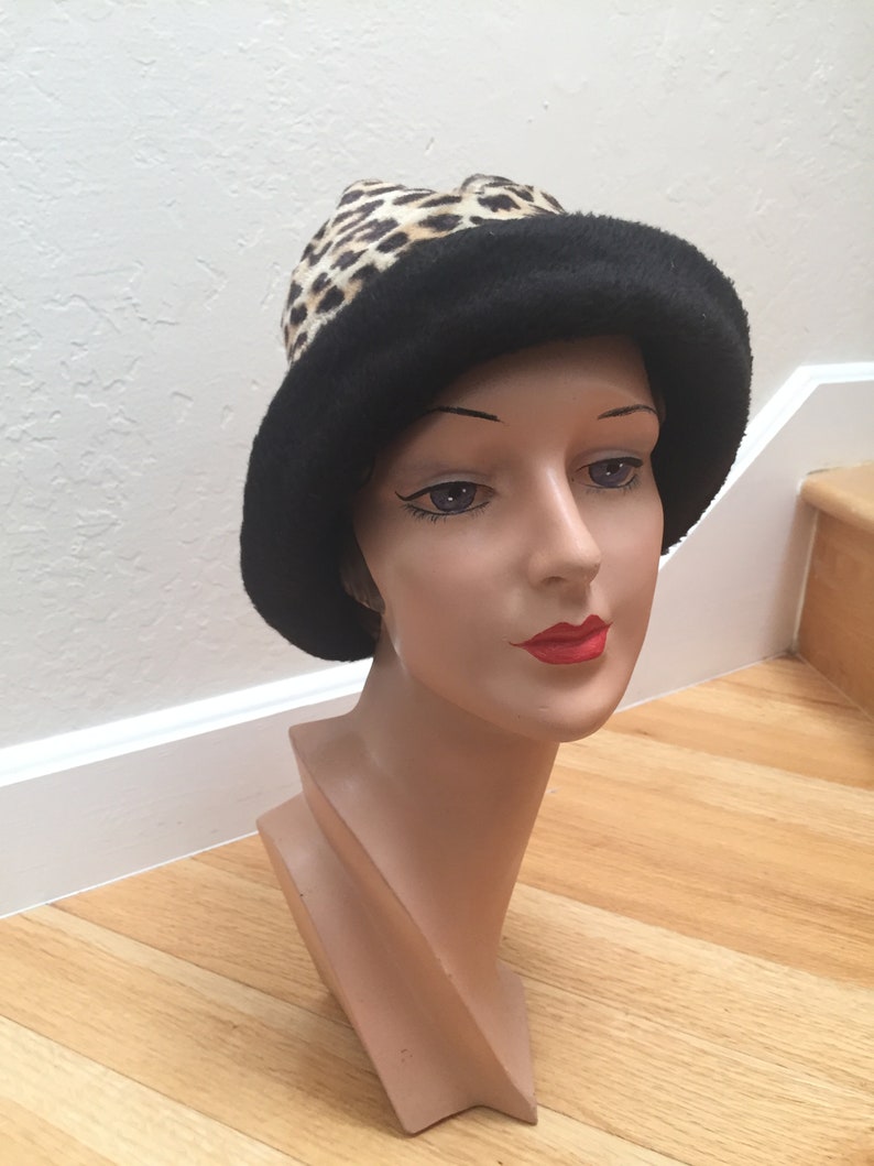 Avenue Book Browsing Vintage 1950s 1960s Faux Fur Leopard Cloche Beehive Slouch Convertible Hat image 6