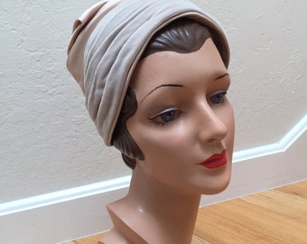 The BOAC Gals - Vintage 1950s 1960s Oatmeal Velvet & Champagne Beige Satin Turban Hat