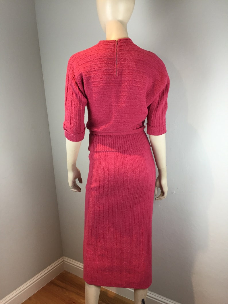 Agnes & Penny Have a Powerful Punch Vintage 1950s Bermuda Punch Pink Wool Knit Sweater Skirt Set M image 5