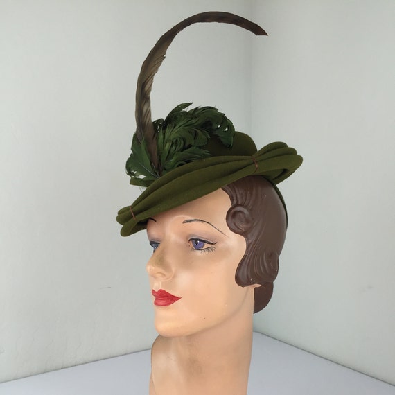 Exotic Feathered Creatures - Vintage 1940s Moss G… - image 1