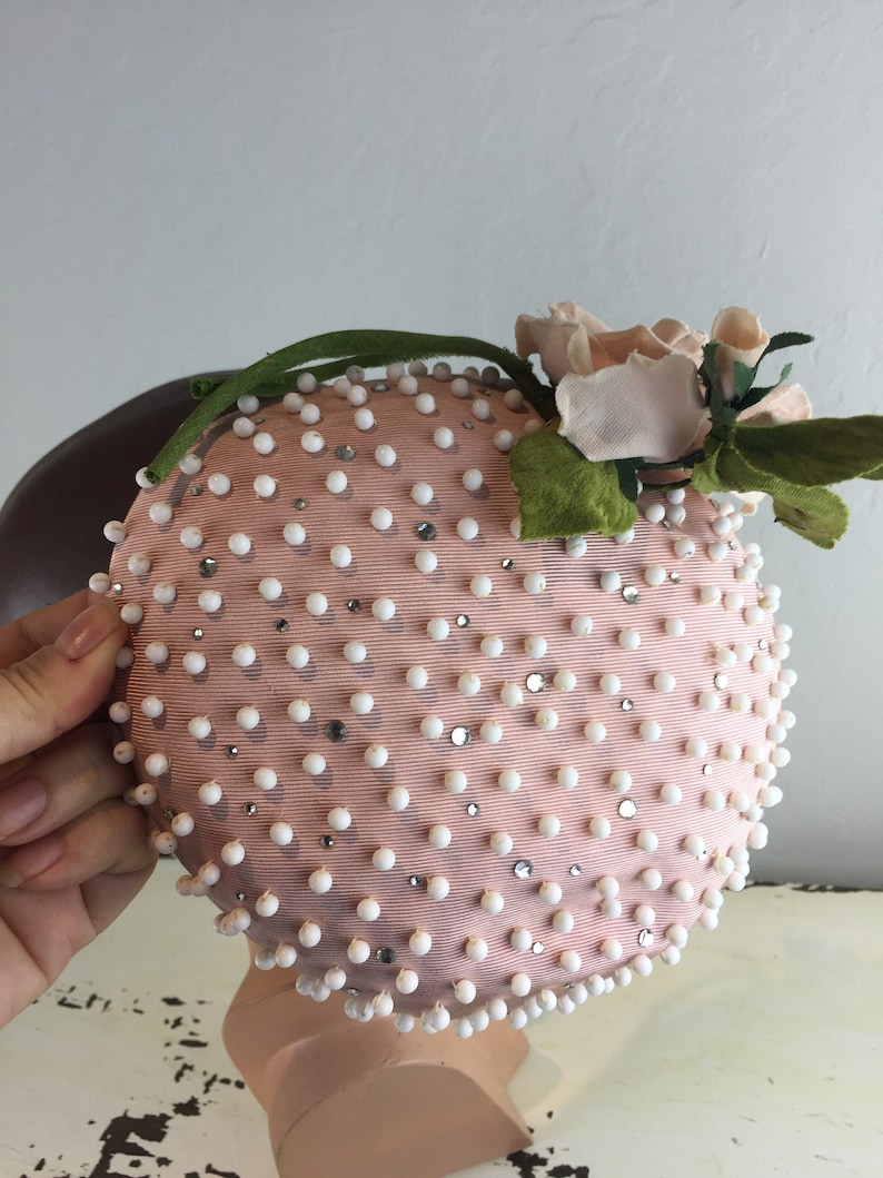 Yet....She Thought She Had Vintage 1950s Pale Pink White Bead & Rhinestone Mini Pancake Hat w/Standing Rose image 6