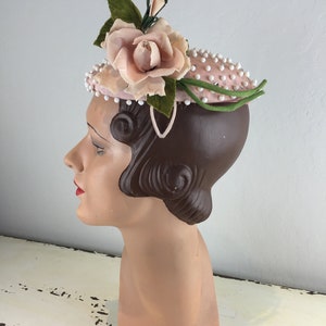 Yet....She Thought She Had Vintage 1950s Pale Pink White Bead & Rhinestone Mini Pancake Hat w/Standing Rose image 4