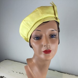 Telephone Belle Vintage 1960s Canary Yellow Rayon Beret Hat image 1