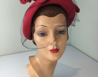 Packed Full of Punches - Vintage 1940s 1950s Powerful Punch Pink Velour Sculpted Hat w/Netting