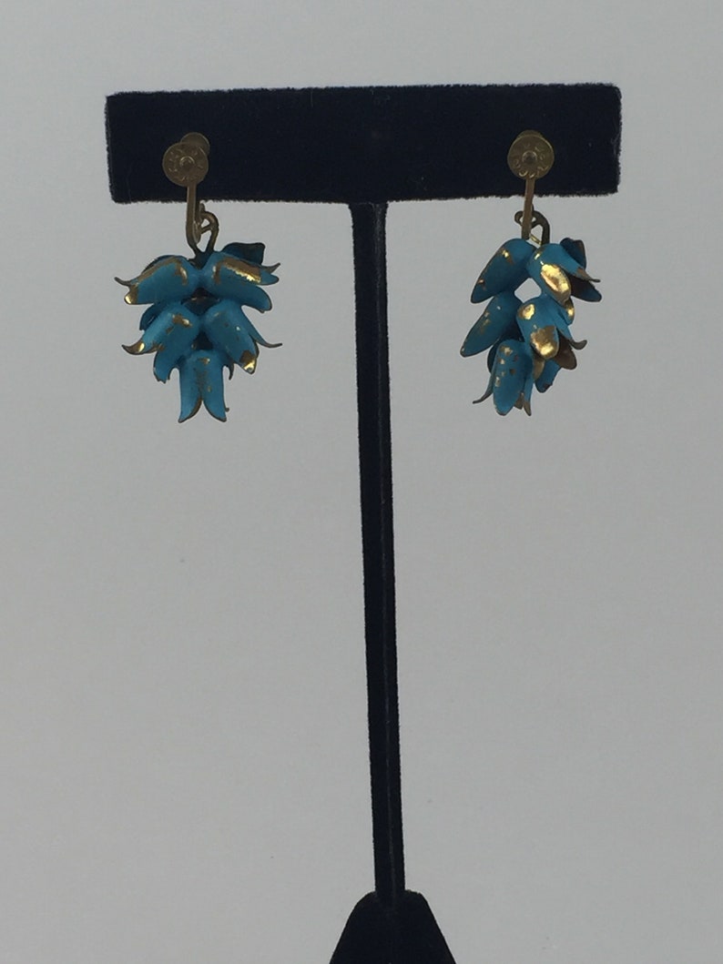 The Wings of a Dove Vintage 1890s 1900s Edwardian Blue & Green BlueBells Painted on Brass Screw Back Earrings Rare image 4