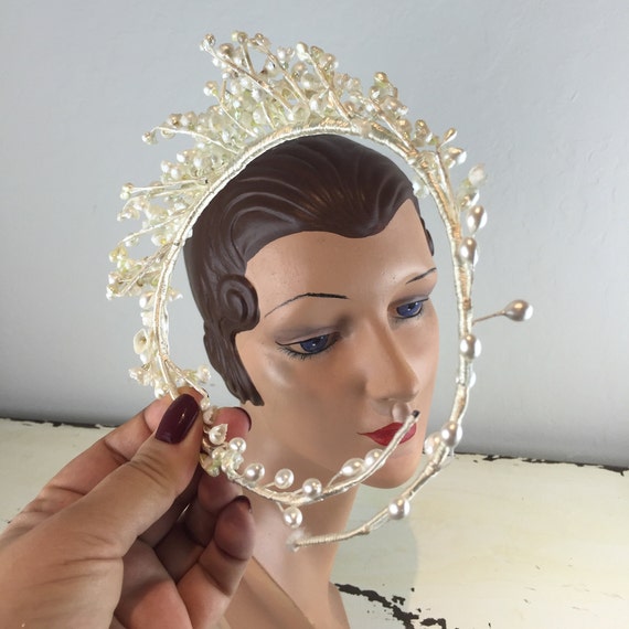 Elegant Wedding Moments - Vintage 1940s 1950s Lily of the  display picture 2