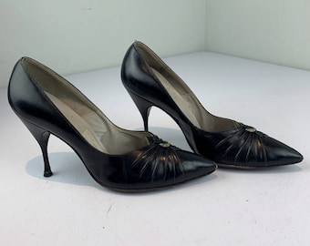 Sky High Willing To Try - Vintage 1950s 1960s Black Leather Stiletto Heels Shoes - 7 1/2 B