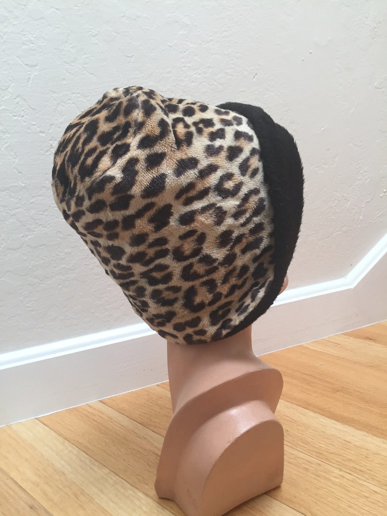 Avenue Book Browsing Vintage 1950s 1960s Faux Fur Leopard Cloche Beehive Slouch Convertible Hat image 4