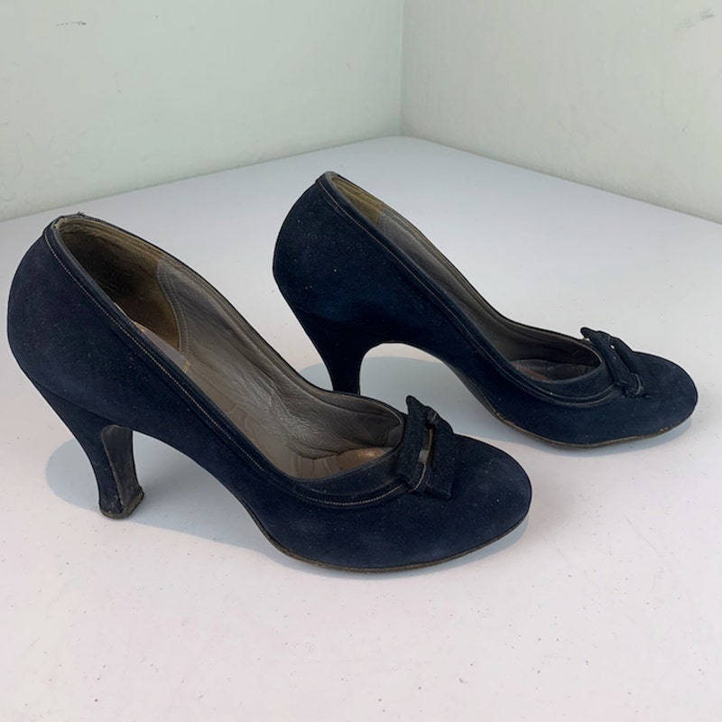 navy blue patent heels