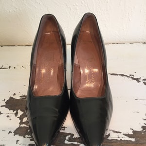 The Waiting Game Vintage 1950s 1960s Dark Taupe Patent Leather Heels ...