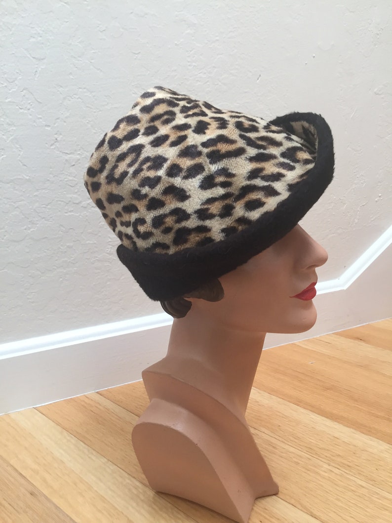 Avenue Book Browsing Vintage 1950s 1960s Faux Fur Leopard Cloche Beehive Slouch Convertible Hat image 3