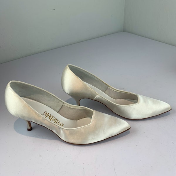 Lines of Brides - Vintage 1950s 1960s White Ivory Satin Pumps Shoes Heels - 8 1/2AA