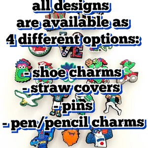 Puede incluir: Imagen que muestra varios dise&ntilde;os disponibles como dijes para zapatos, cubiertas para pajitas, pines y dijes para bol&iacute;grafos/l&aacute;pices. El texto en la imagen dice: "todos los dise&ntilde;os est&aacute;n disponibles en 4 opciones diferentes: dijes para zapatos, cubiertas para pajitas, pines, dijes para bol&iacute;grafos/l&aacute;pices."