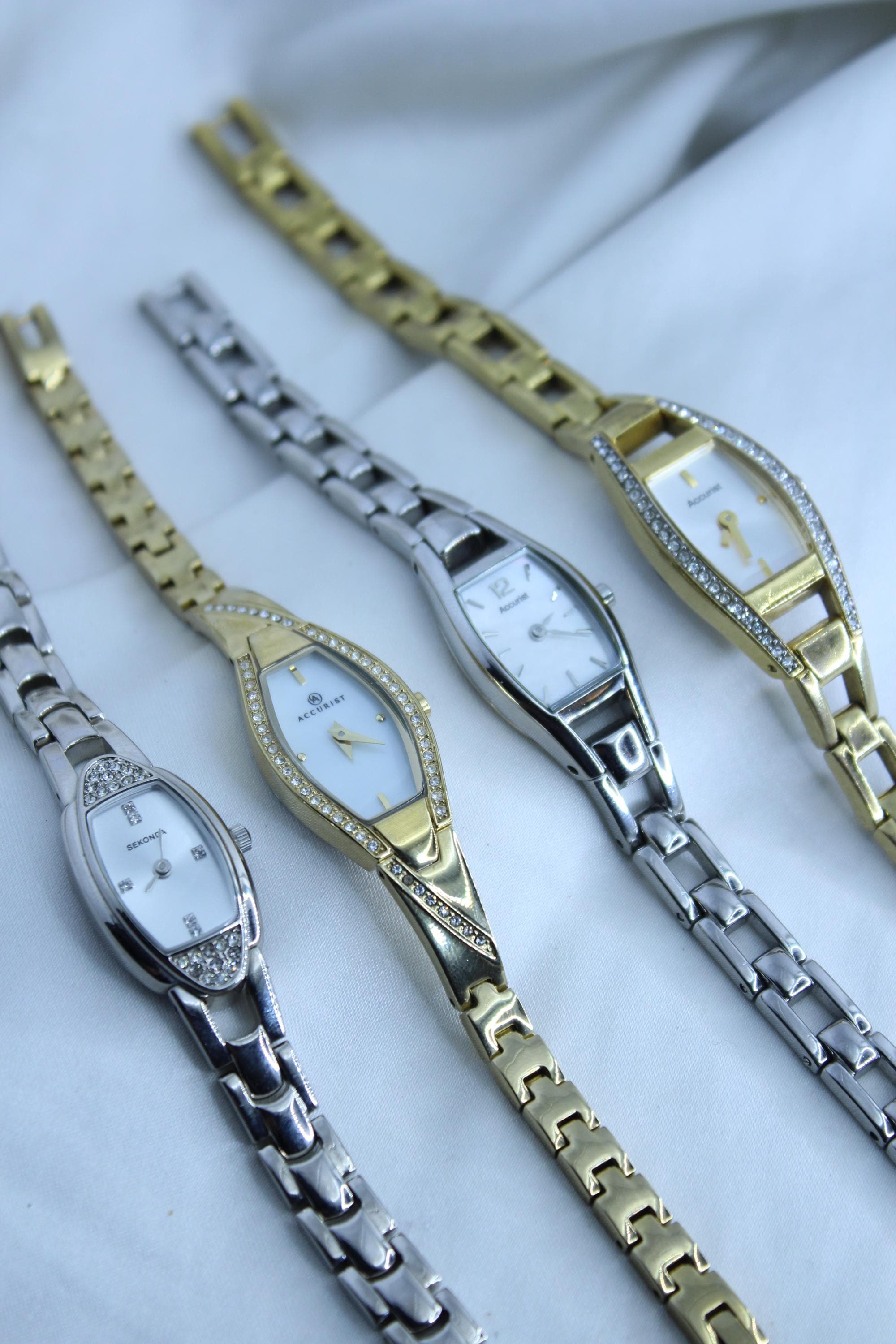Vintage accurist watch - Etsy 日本