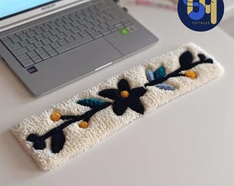 Floral Tufted Keyboard Wrist Rest, Desk Rug Mat, Cute Mechanical Punch Pad, Soft Decor, Office Setup Accessories, Aesthetic Gamer Girl Gift
