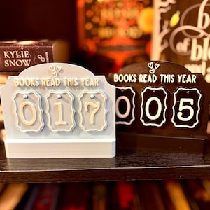 Book Tracker Counter- Reading Counter Bookshelf Decor, 3D printed Book Plaque, Book Lover Gift, Reading Nook Decor, Custom Colors tracker image 3