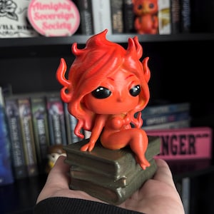 Lehabah from Crescent City Figurine  -Crescent City Bookshelf Decor, Lehabah Bookshelf, Book Lover Gift, Reading Nook Decor