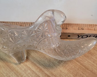 Vintage Fenton crystal boot,  cat glass, vintage glass Fenton slippers, Fenton glass shoes, vintage collectible glass, Free Shipping