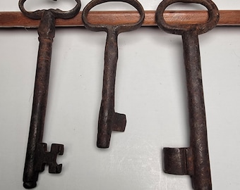 Antique forged key, iron forged keys, iron key, three forged keys, free shipping