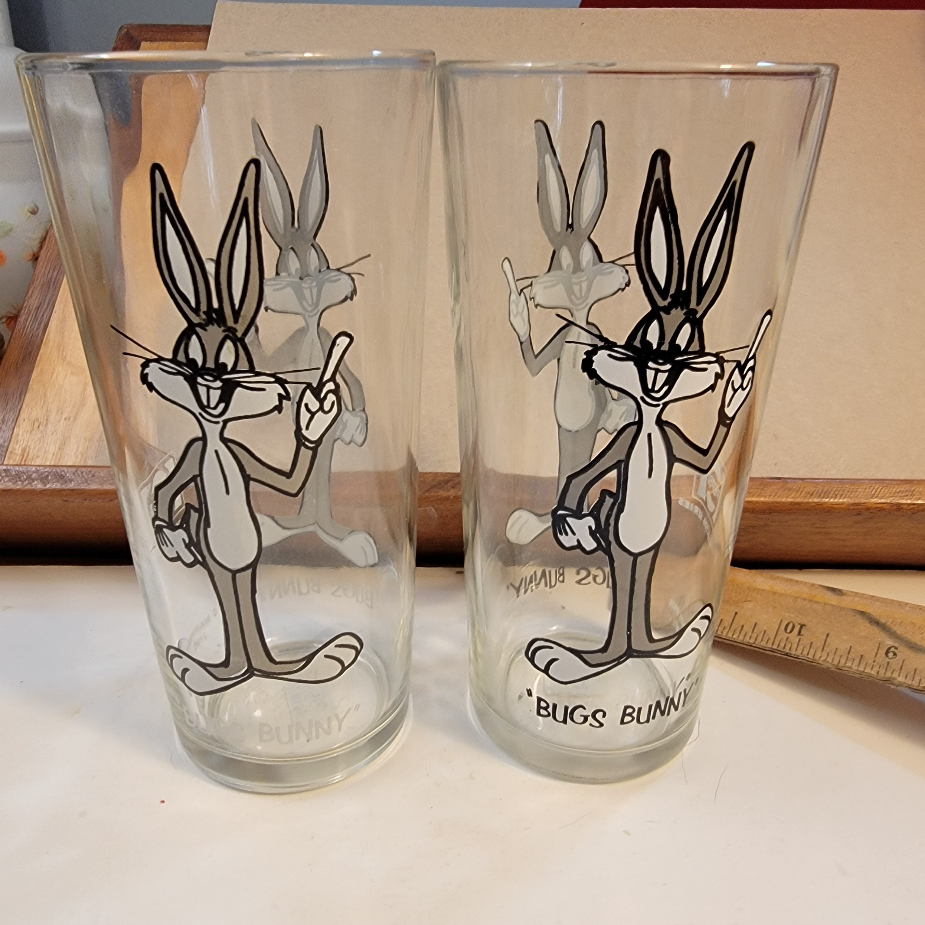 ルーニー・テューンズ PEPSI グラスセット 16個 Pepsi Looney Tunes Collector Glasses, Bugs Bunny Glass Set